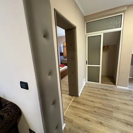 Bejart 5 Apartment